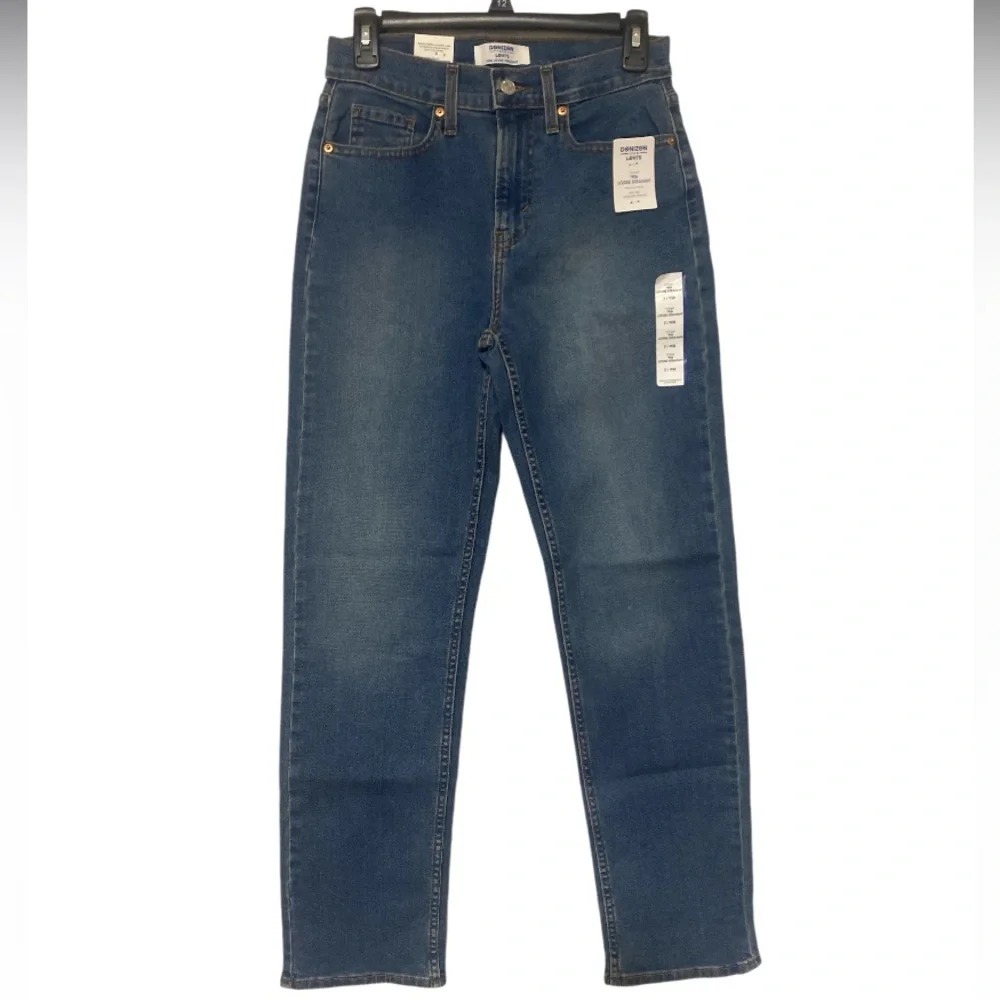 Denizen Levi’s ‘90’s Loose Fit Straight Leg Mom Jeans Mid Rise - Size 2